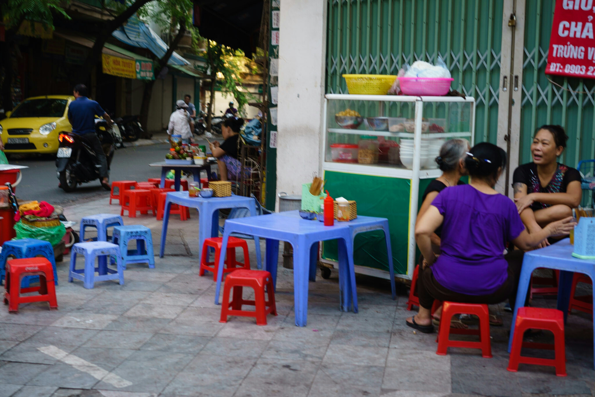 Street food tour in Hanoi